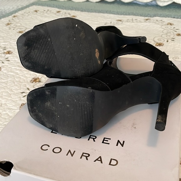 Women’s Lauren Conrad Suede Heels - Picture 6 of 6